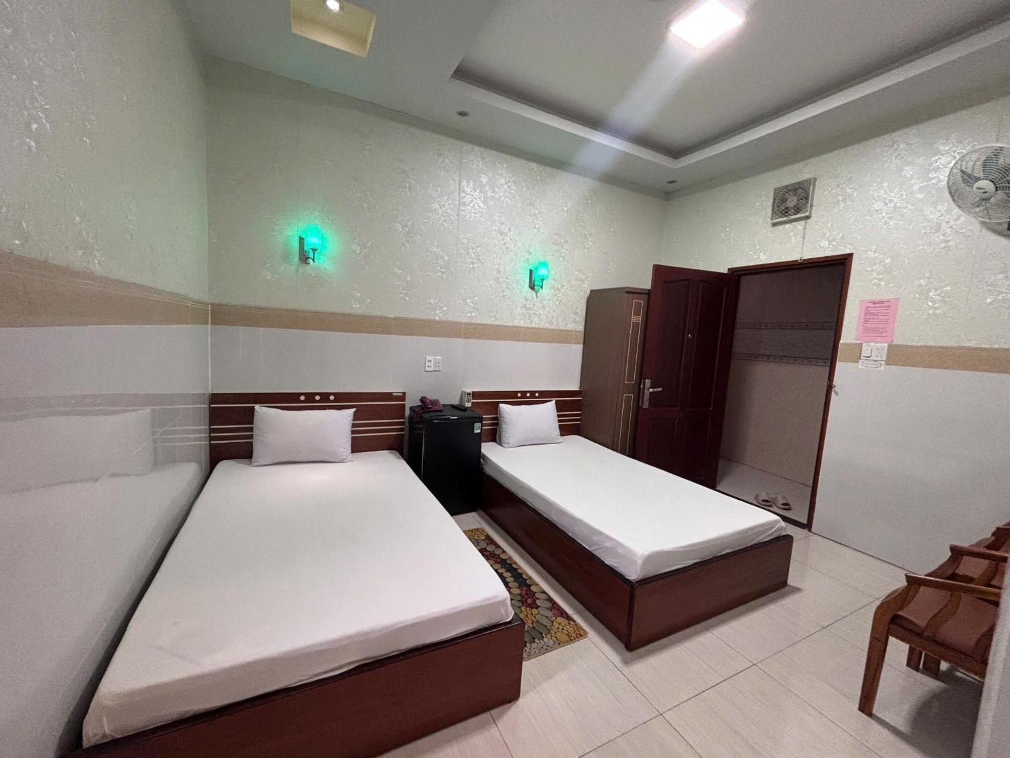 Khach San Kim Hung 2 Hotel Bac Lieu Exterior photo